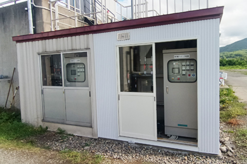 汚泥脱水機の外観